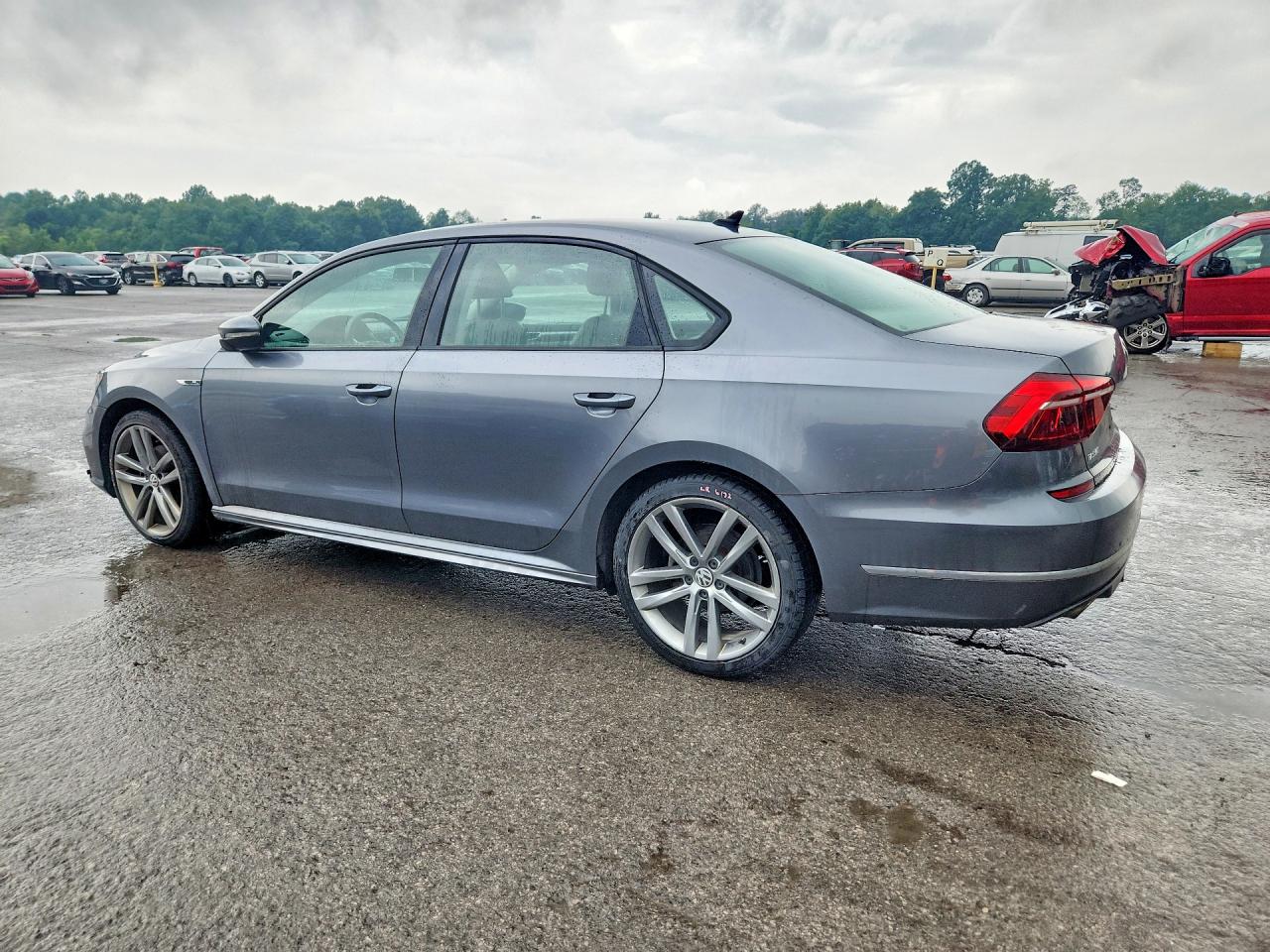 2018 VOLKSWAGEN PASSAT