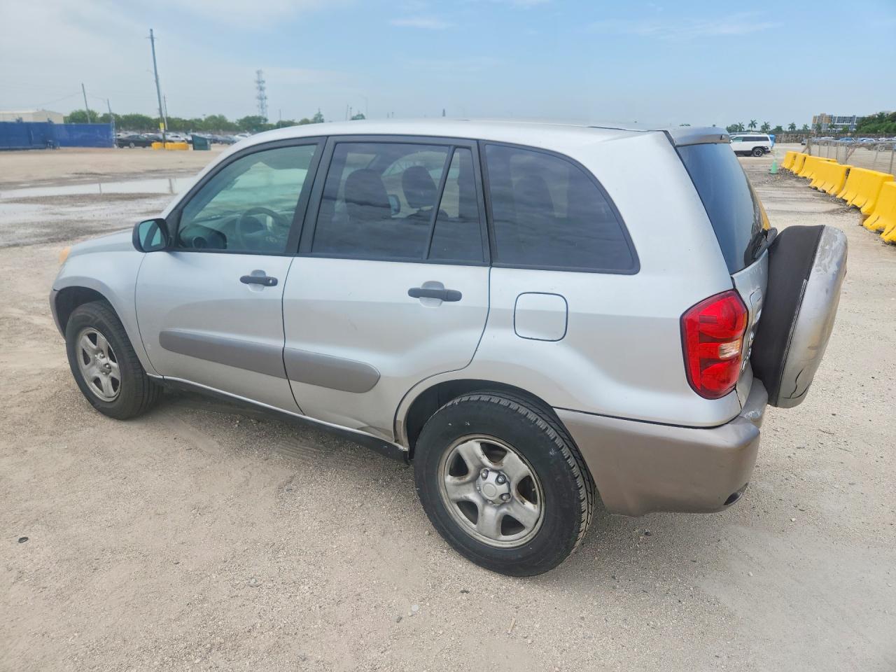 2005 TOYOTA RAV4 BASE