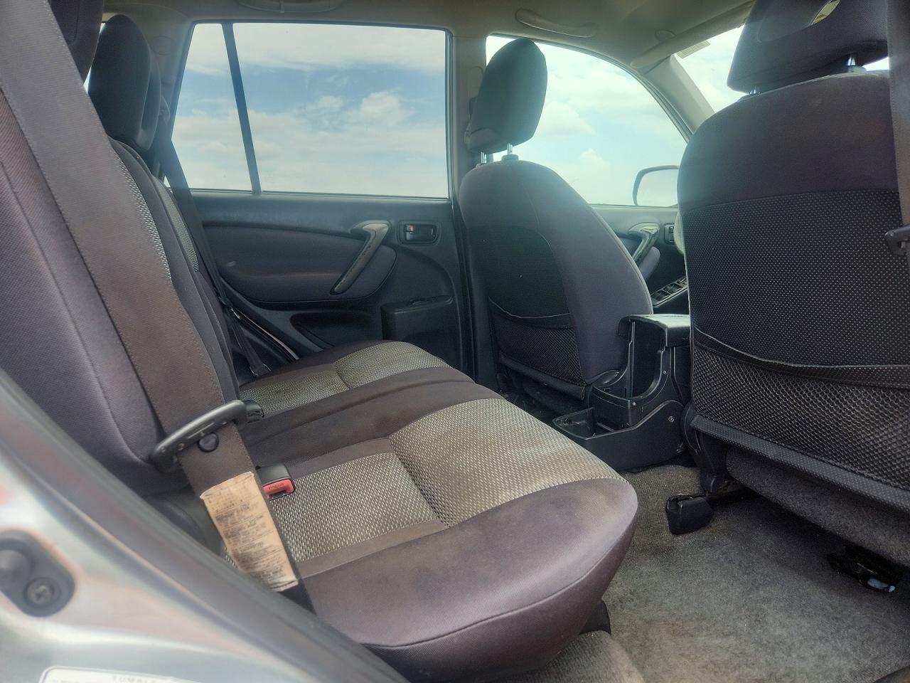 2005 TOYOTA RAV4 BASE