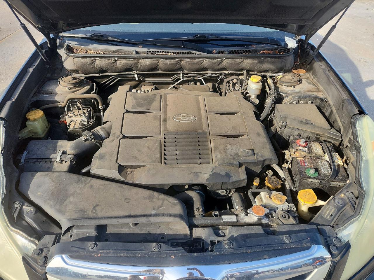 2011 SUBARU OUTBACK