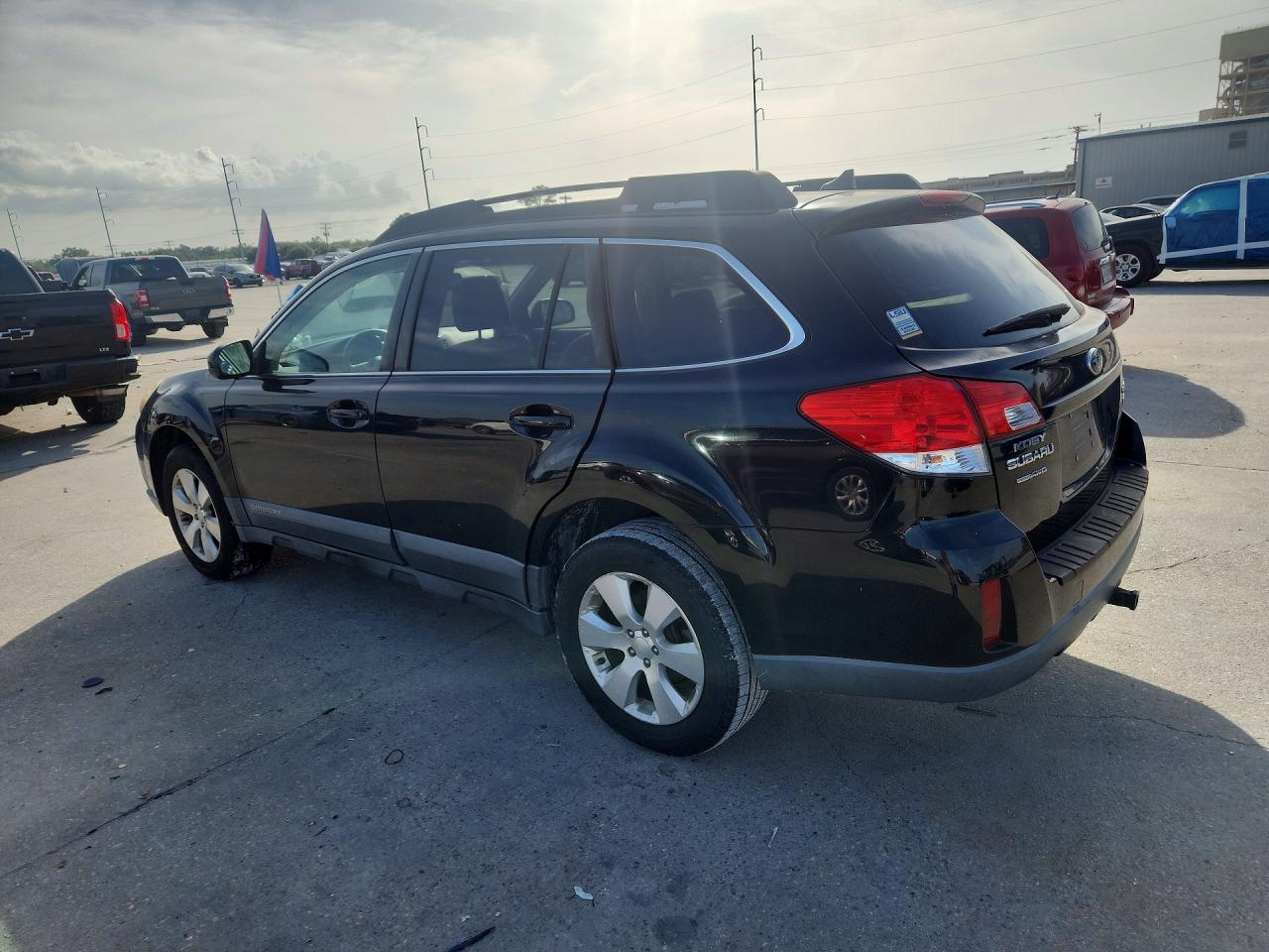 2011 SUBARU OUTBACK