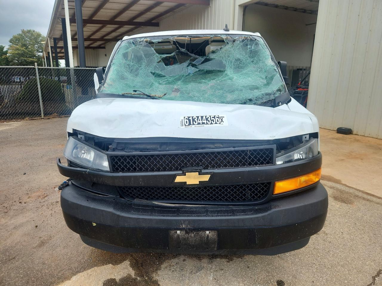 2022 CHEVROLET EXPRESS