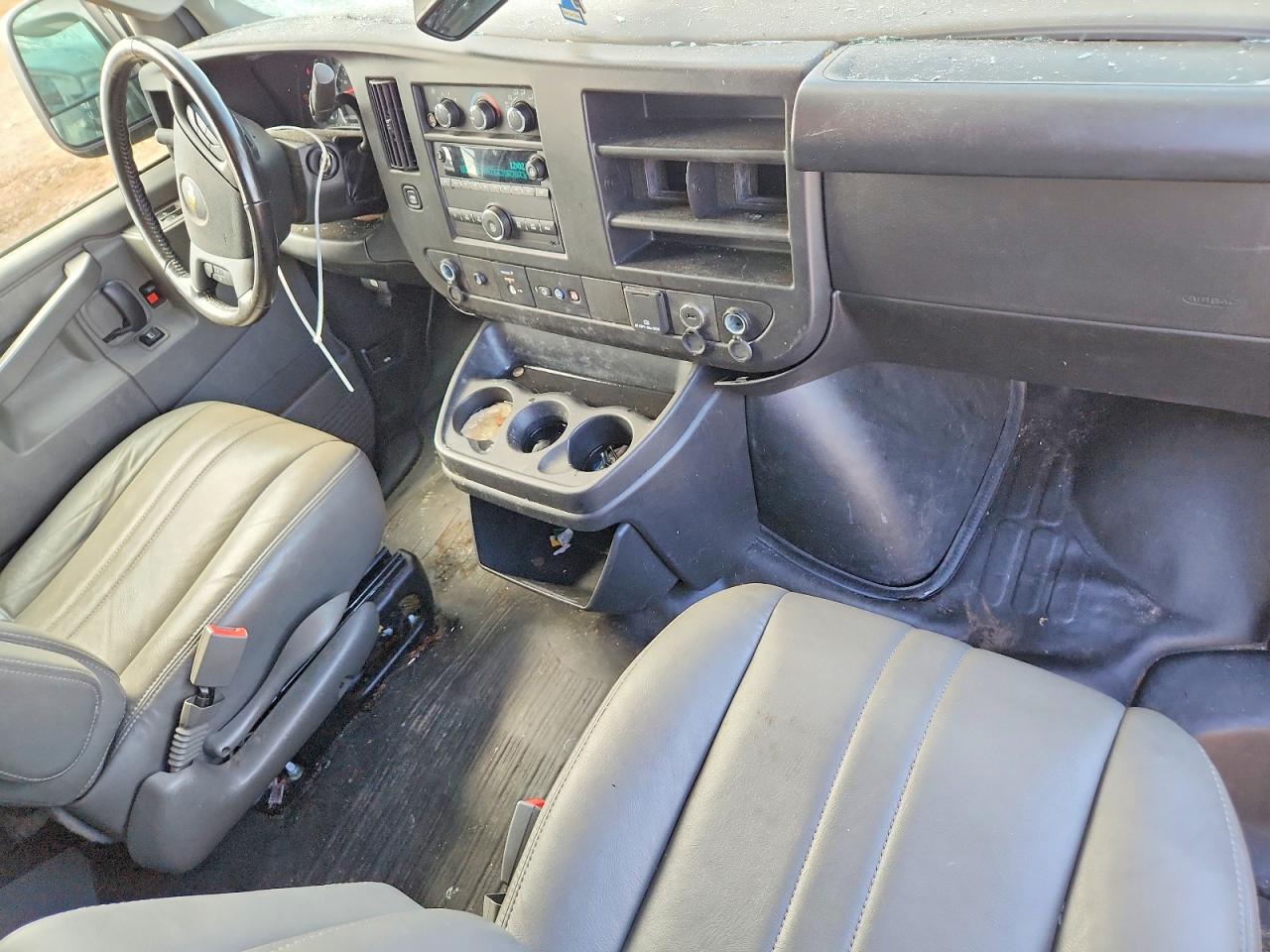 2022 CHEVROLET EXPRESS