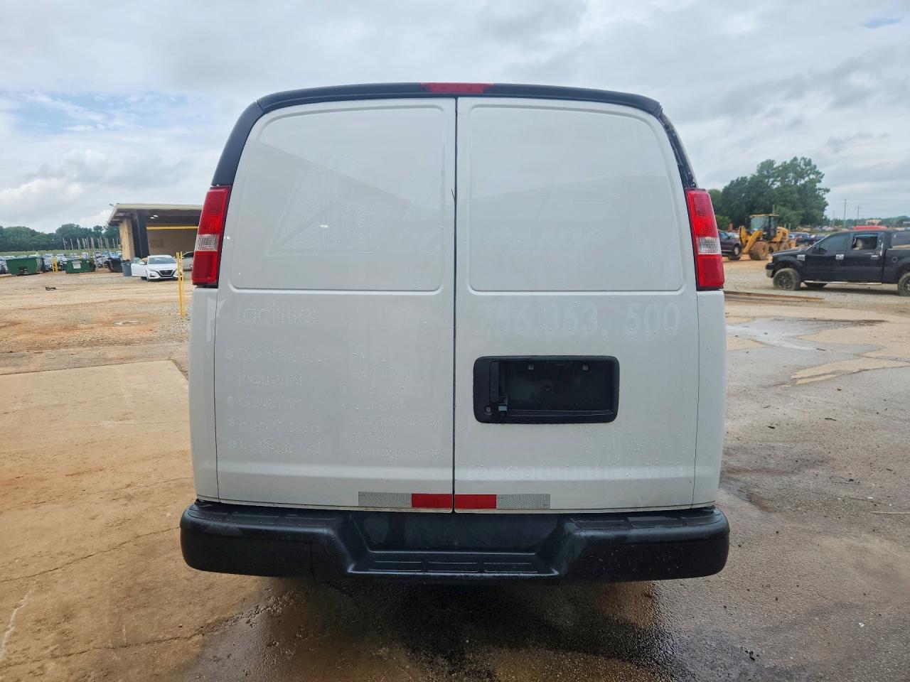 2022 CHEVROLET EXPRESS