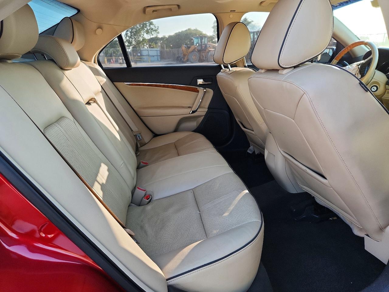 2011 LINCOLN MKZ