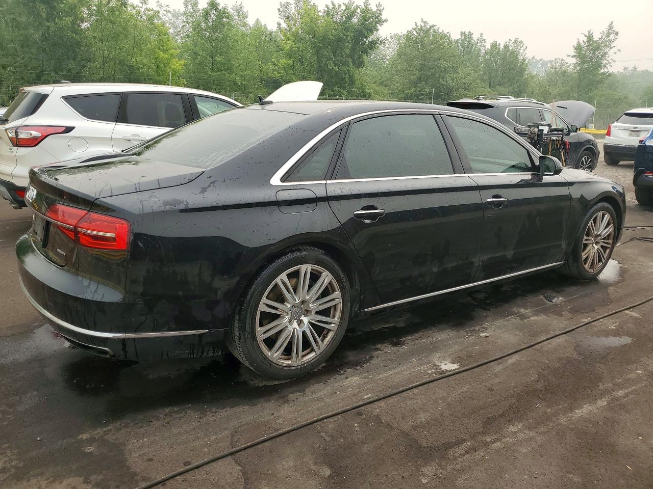 2016 AUDI A8