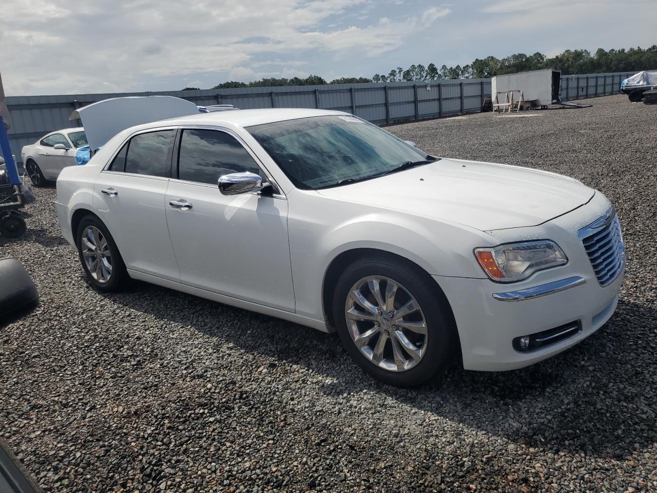 2013 CHRYSLER 300