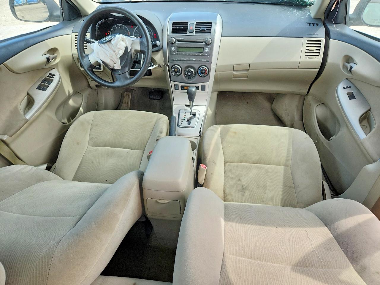 2011 TOYOTA COROLLA