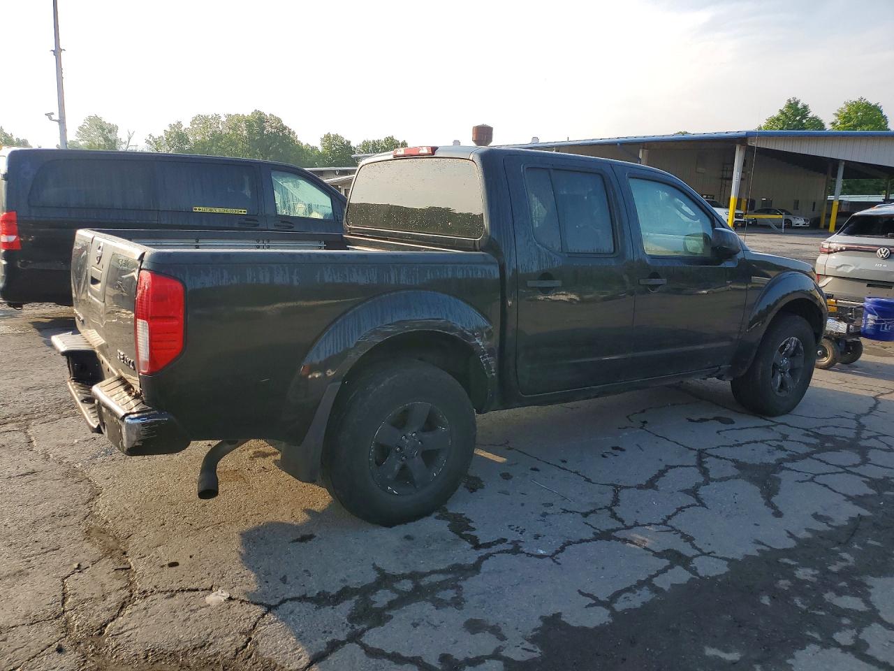 2010 NISSAN FRONTIER