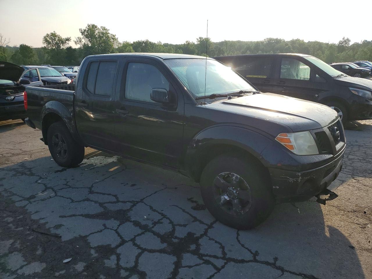 2010 NISSAN FRONTIER