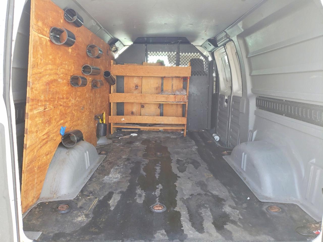2011 FORD ECONOLINE