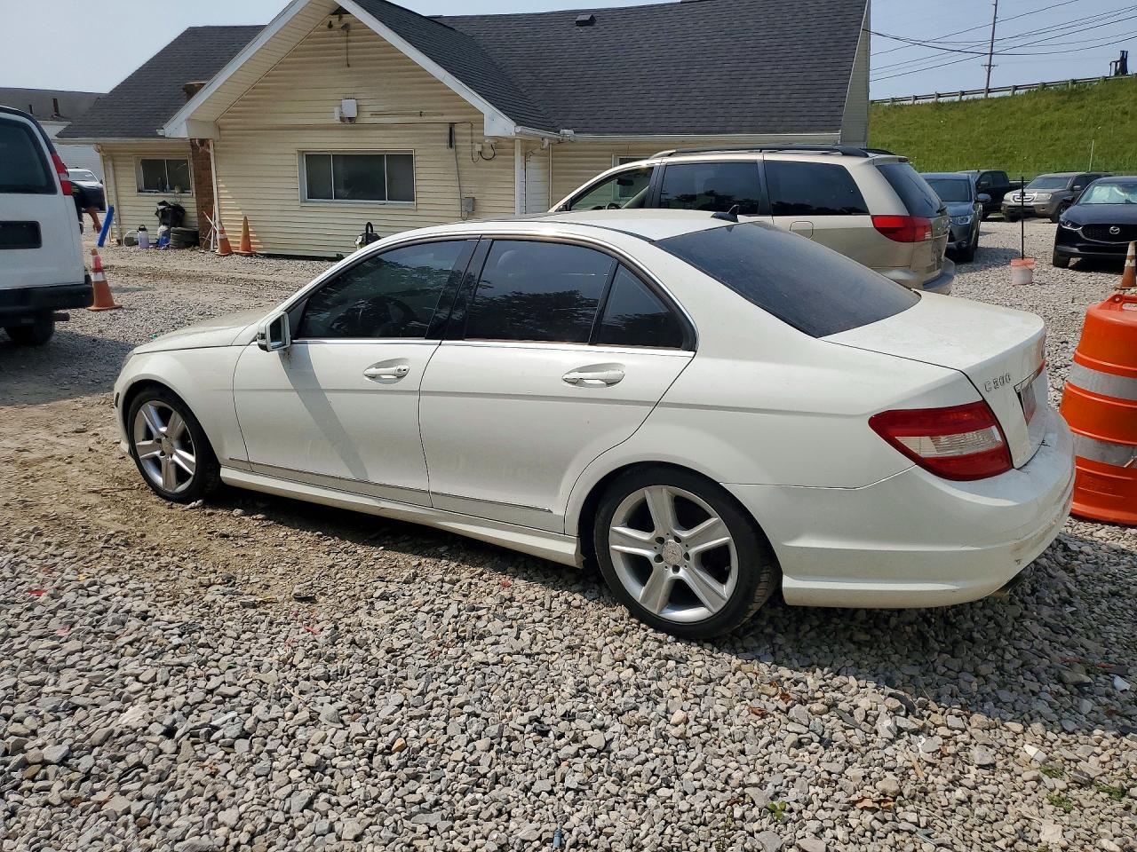 2010 MERCEDES-BENZ C-CLASS