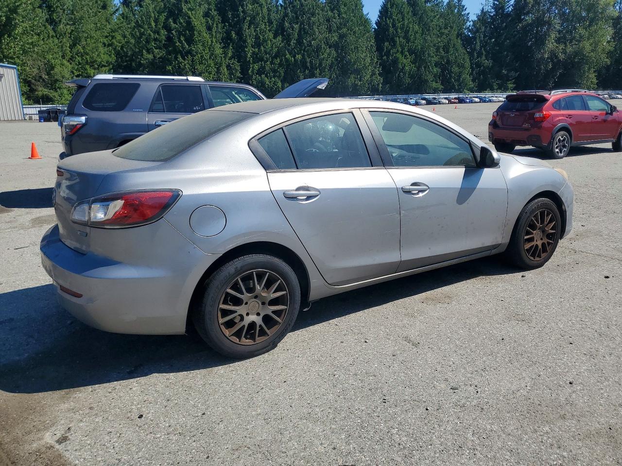 2013 MAZDA 3