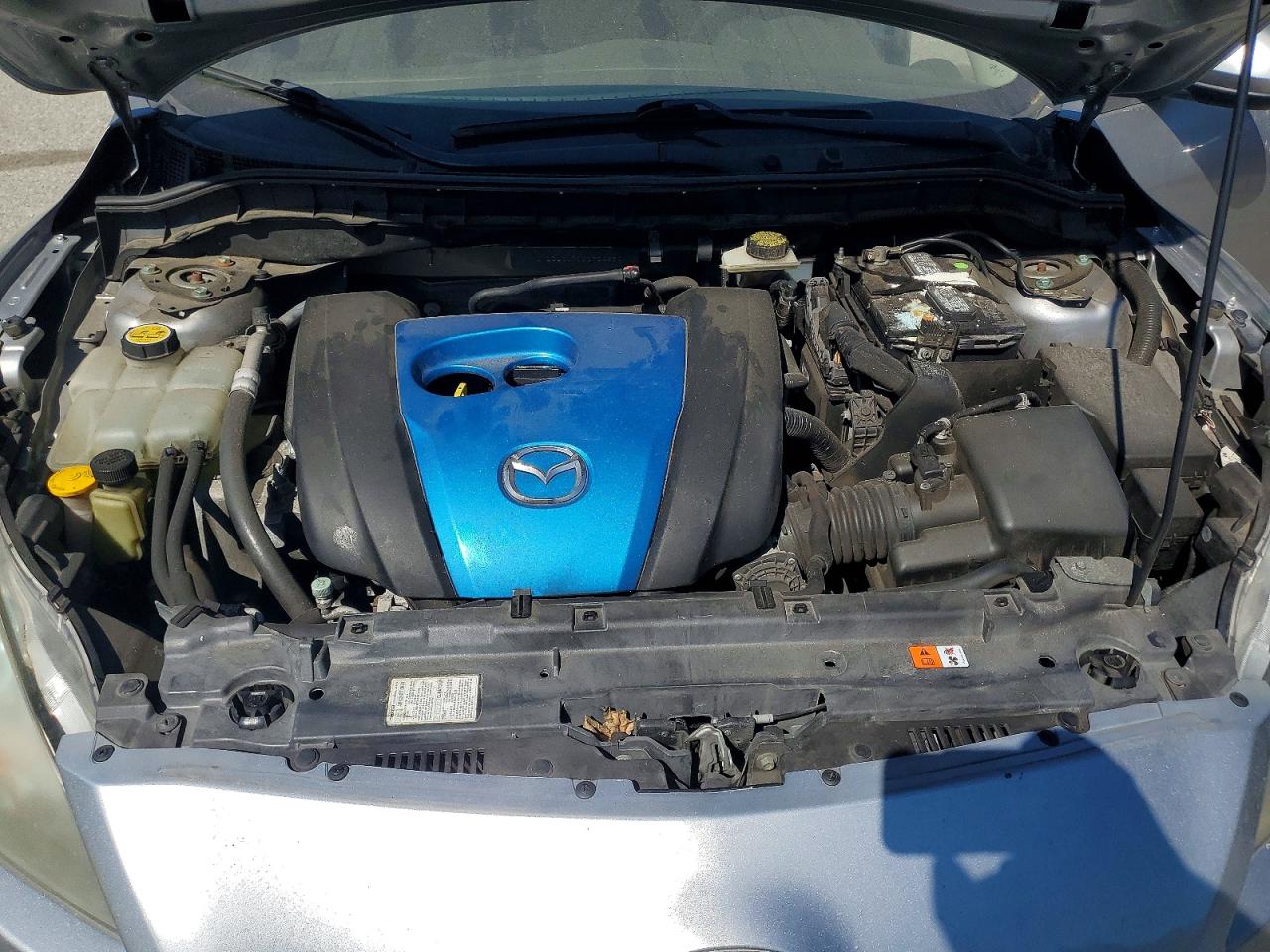 2013 MAZDA 3