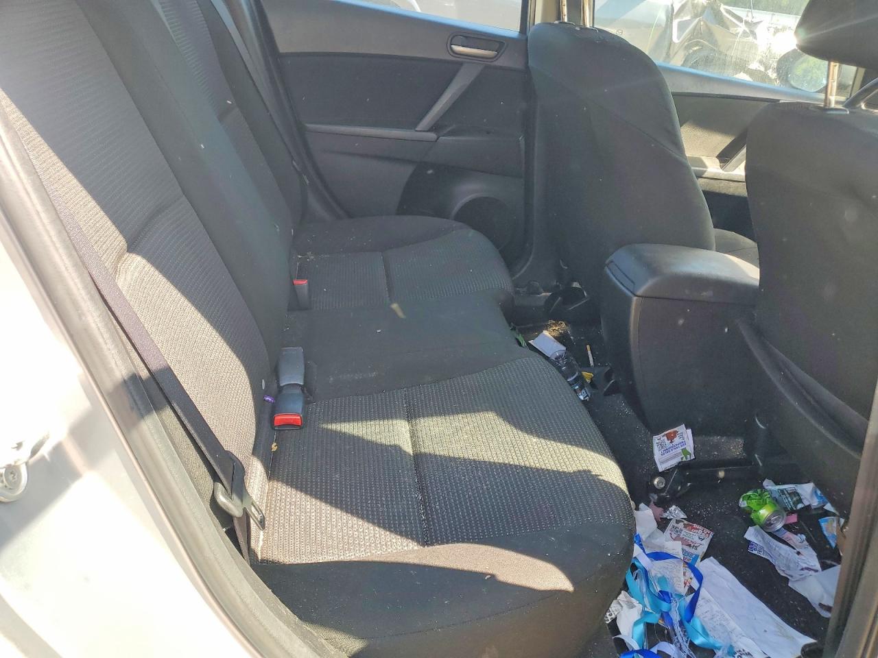 2013 MAZDA 3