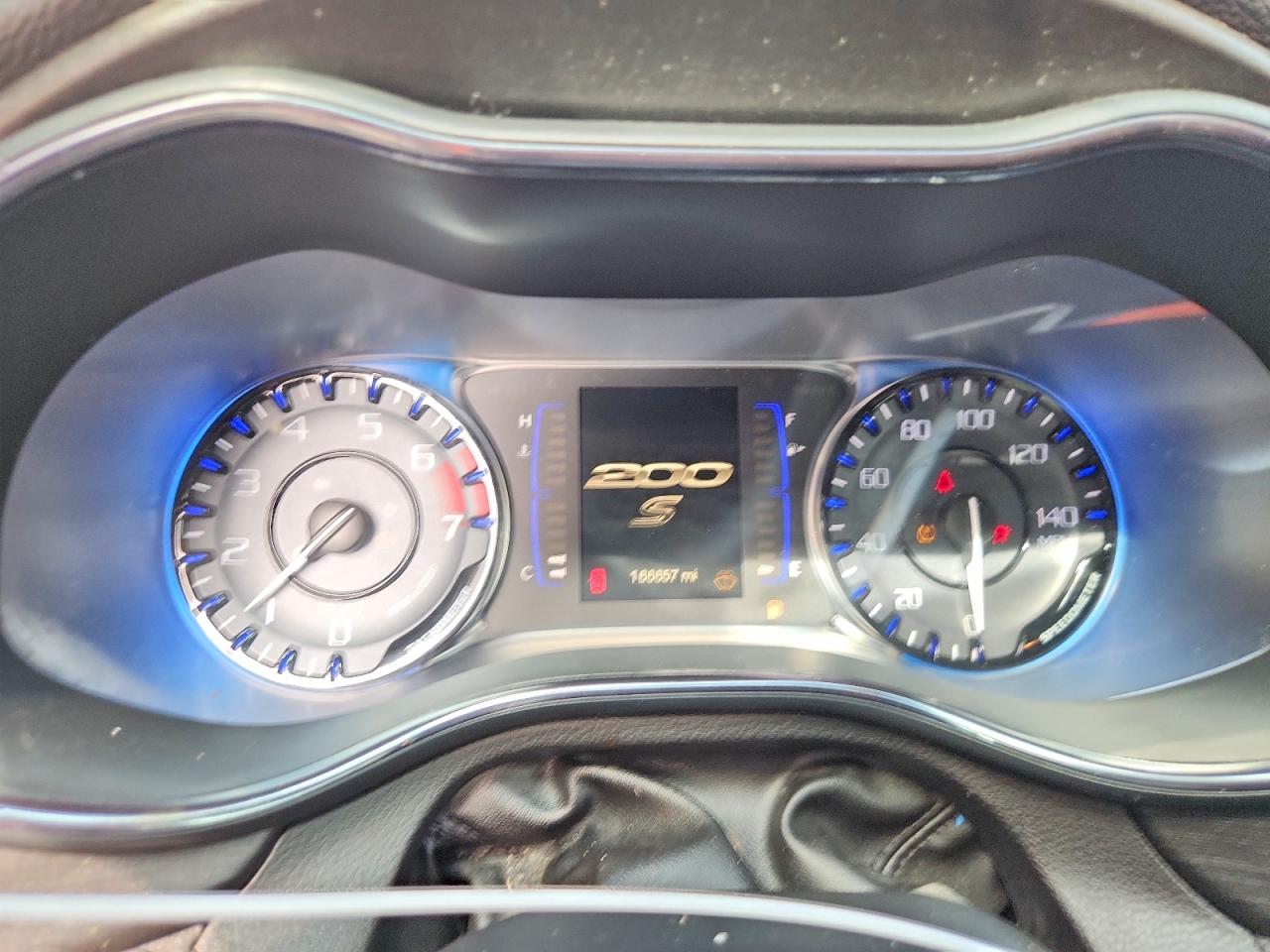 2015 CHRYSLER 200