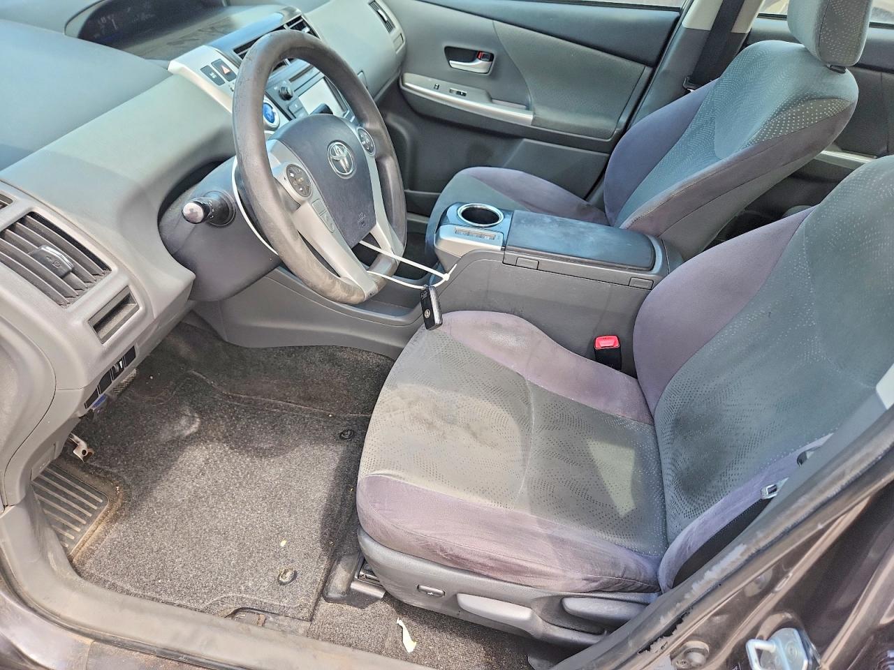 2013 TOYOTA PRIUS