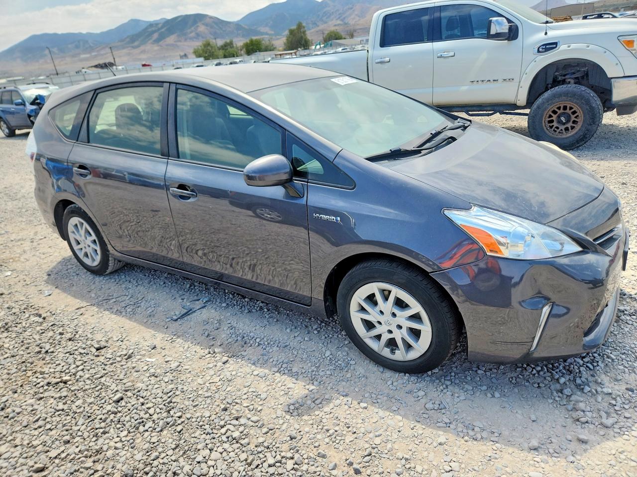 2013 TOYOTA PRIUS