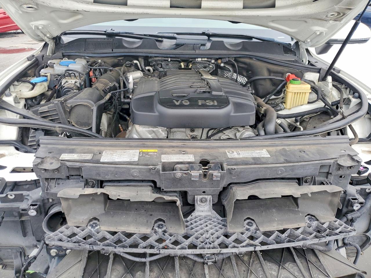 2016 VOLKSWAGEN TOUAREG