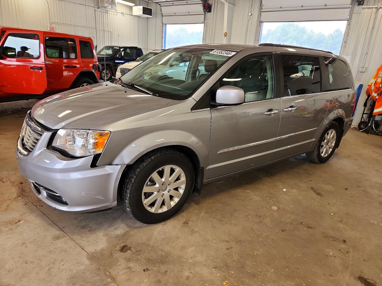 2014 CHRYSLER MINIVAN