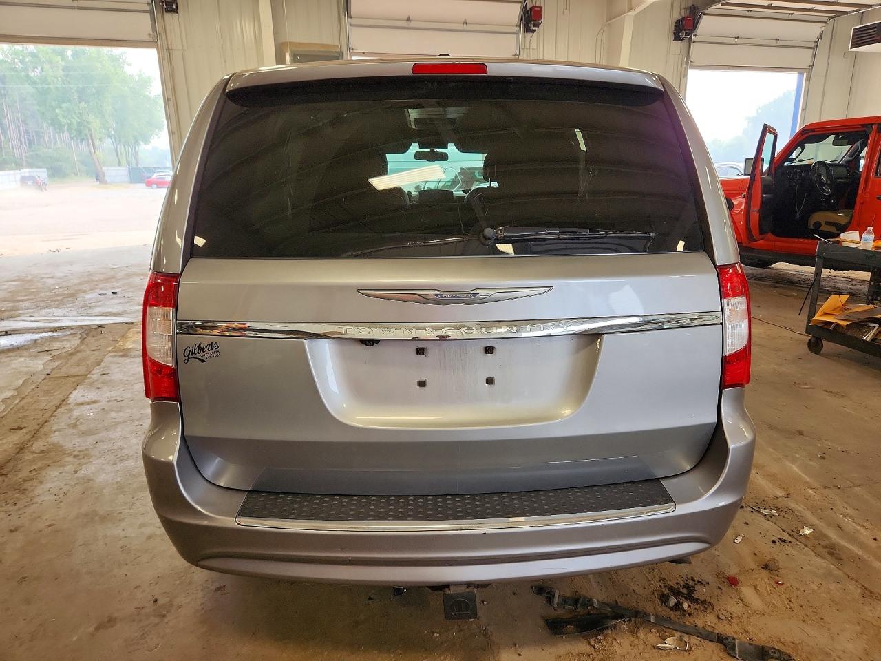 2014 CHRYSLER MINIVAN