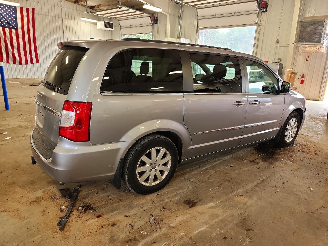 2014 CHRYSLER MINIVAN