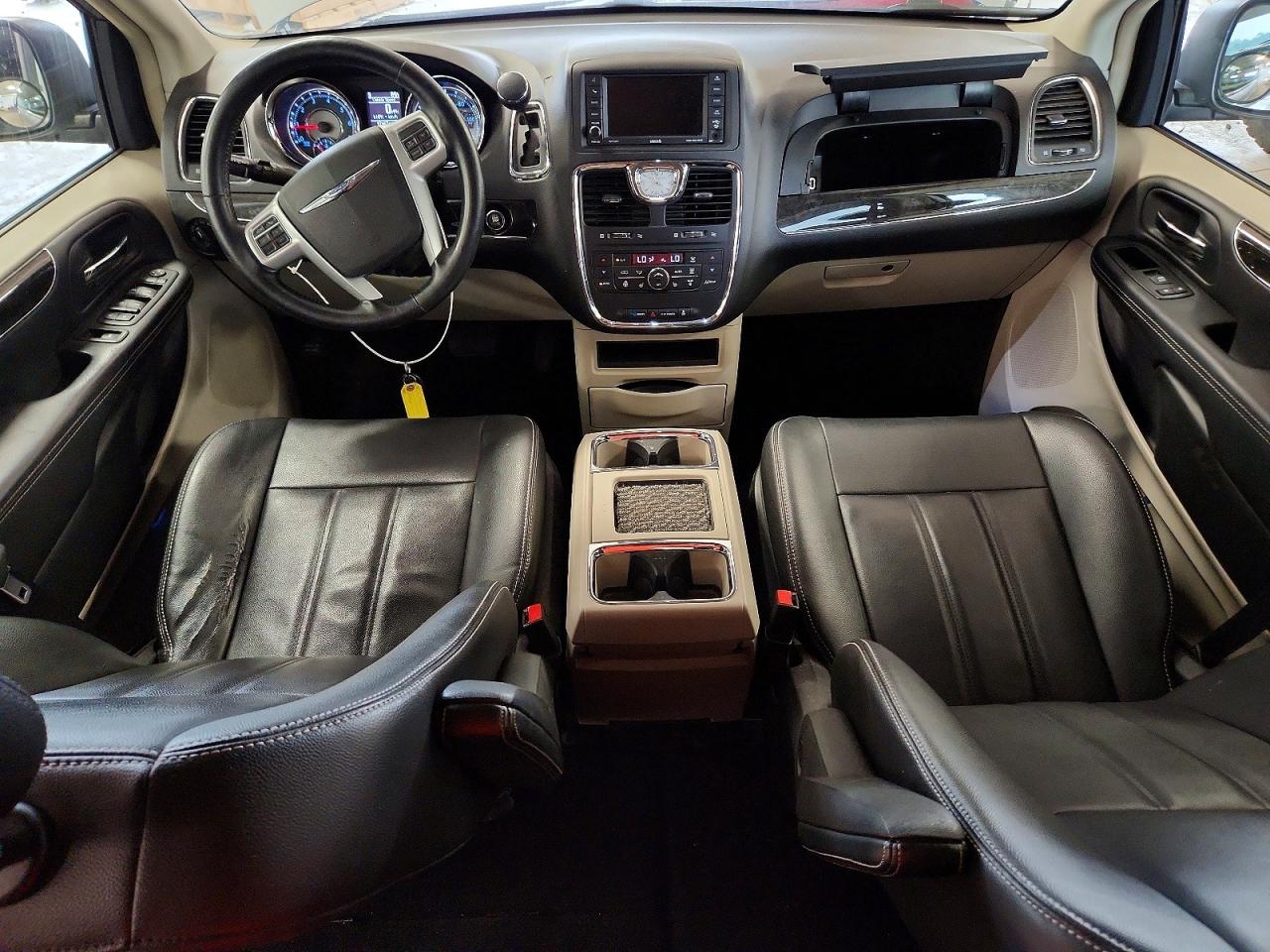 2014 CHRYSLER MINIVAN