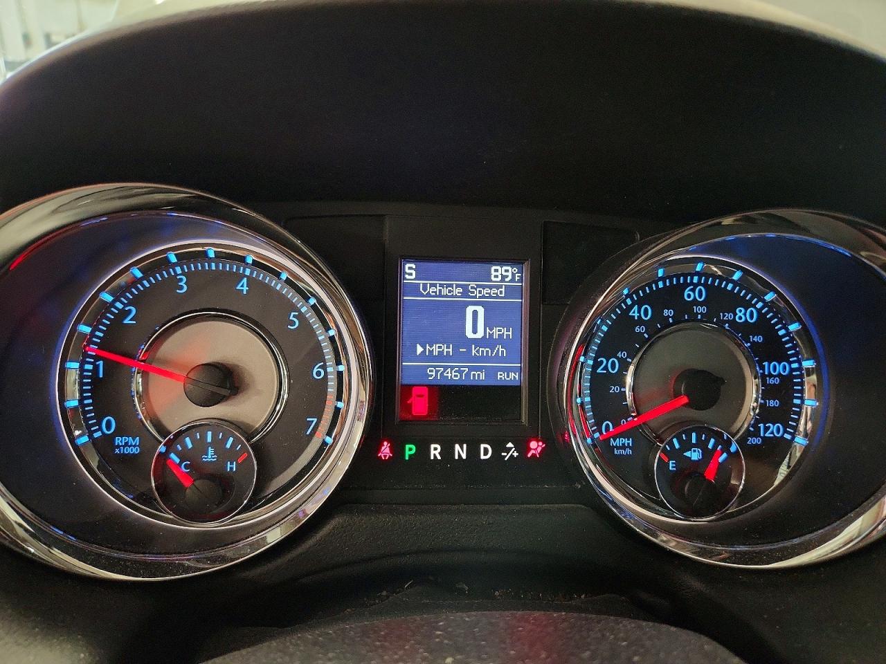 2014 CHRYSLER MINIVAN