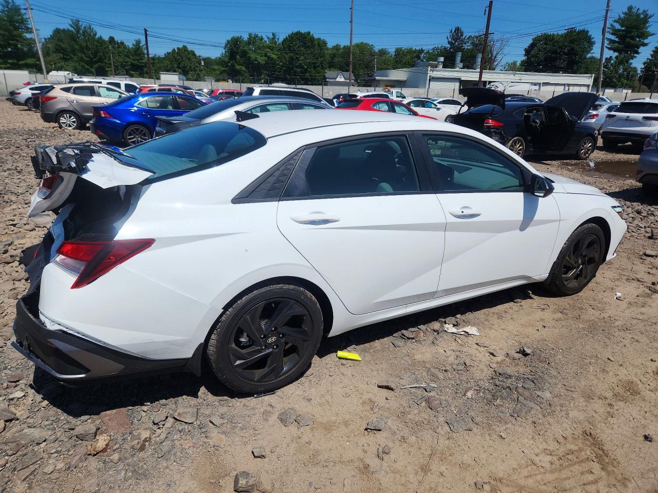 2026 HYUNDAI ELANTRA