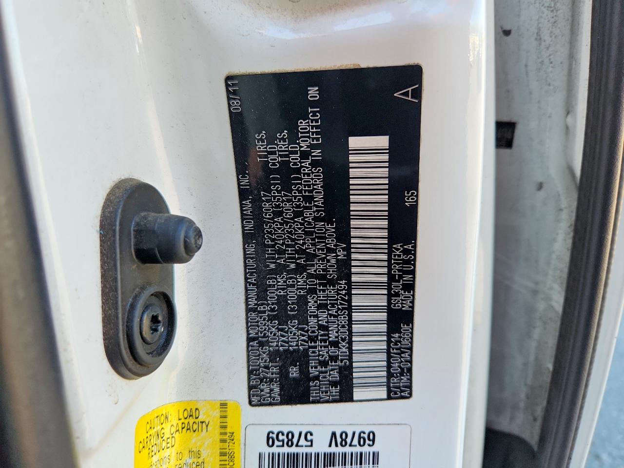 2011 TOYOTA SIENNA