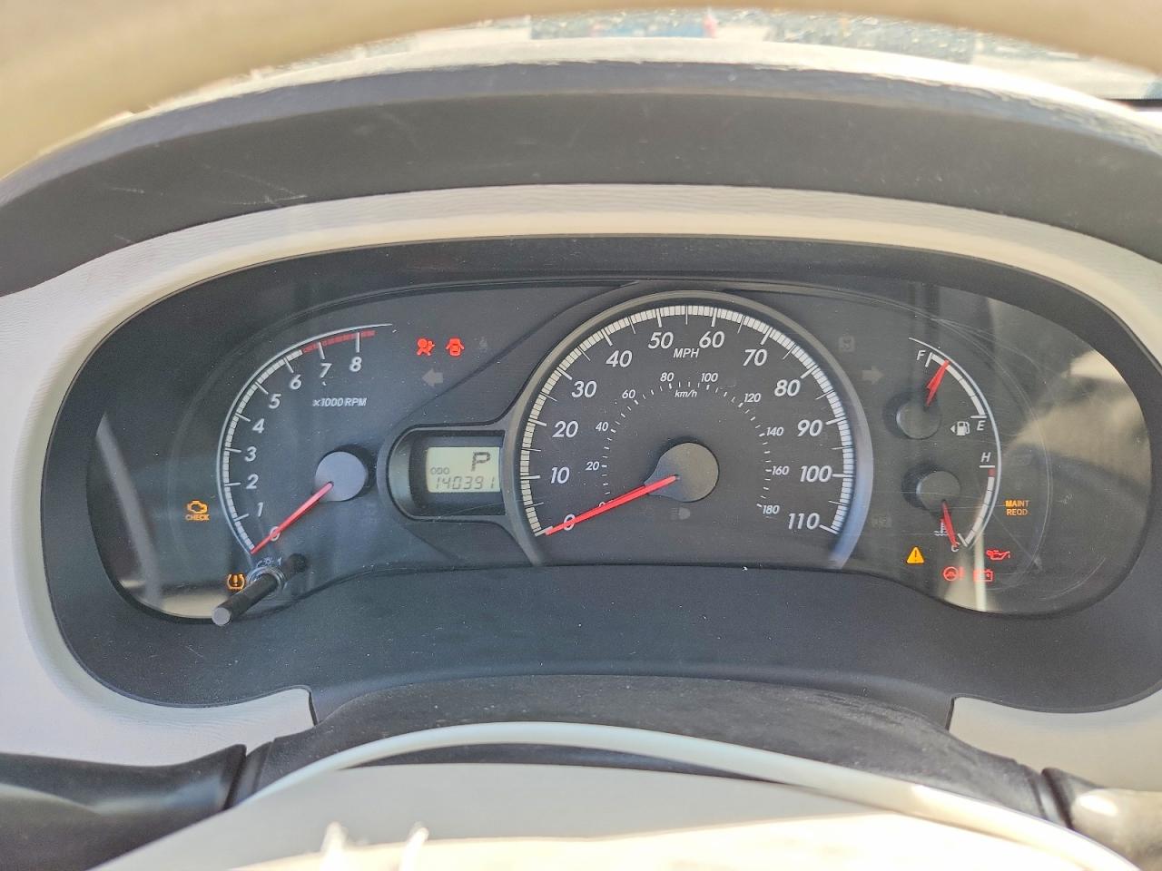 2011 TOYOTA SIENNA