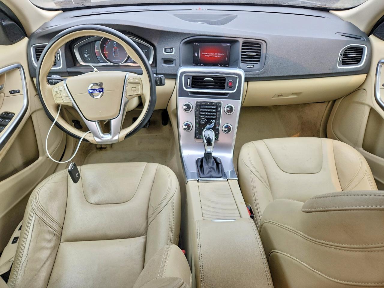 2017 VOLVO S60