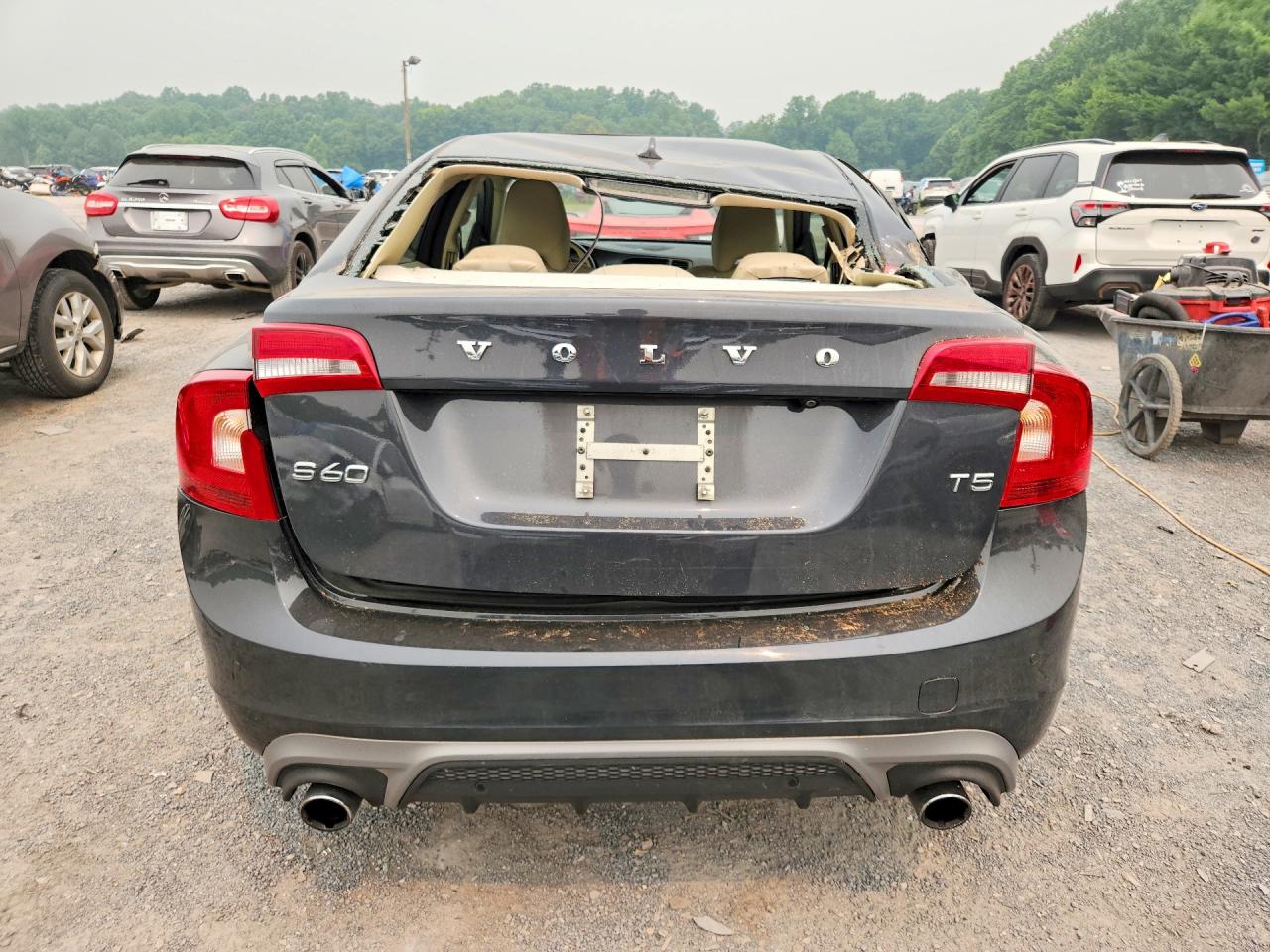 2017 VOLVO S60
