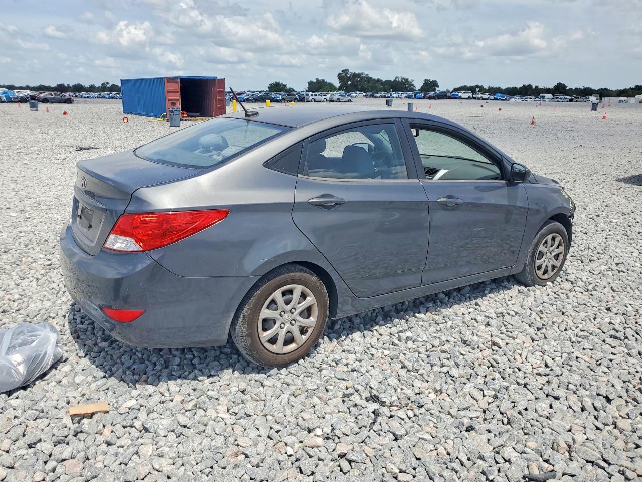 2012 HYUNDAI ACCENT