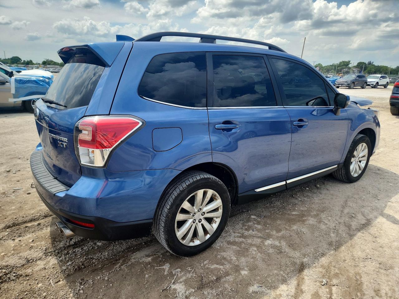 2017 SUBARU FORESTER