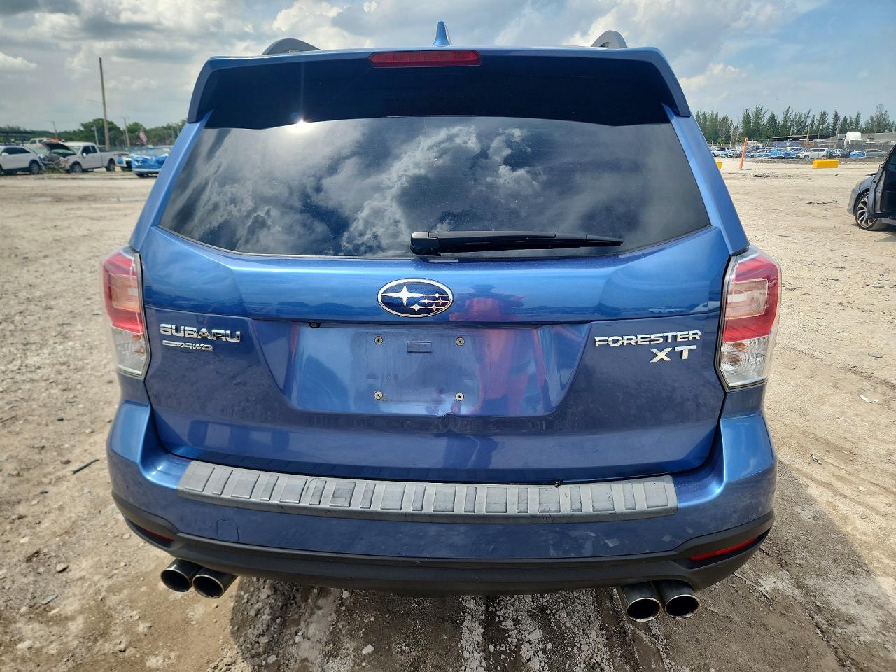 2017 SUBARU FORESTER