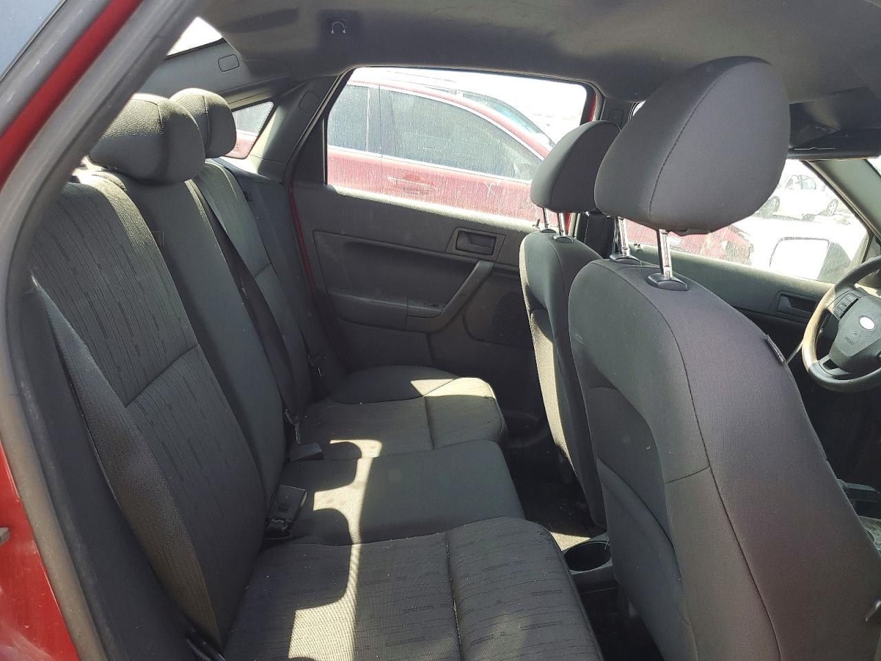 2010 FORD FOCUS