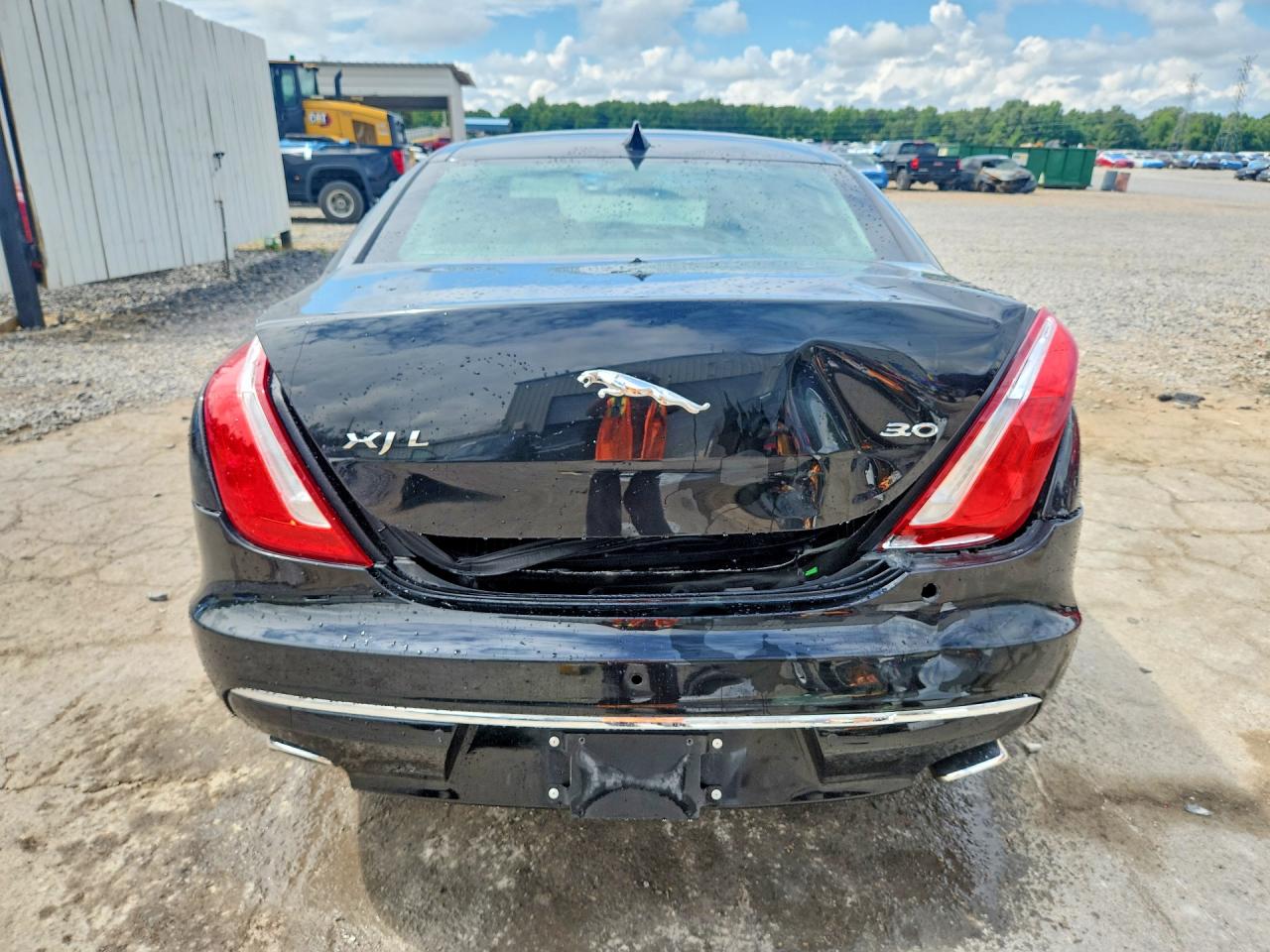 2016 JAGUAR XJ