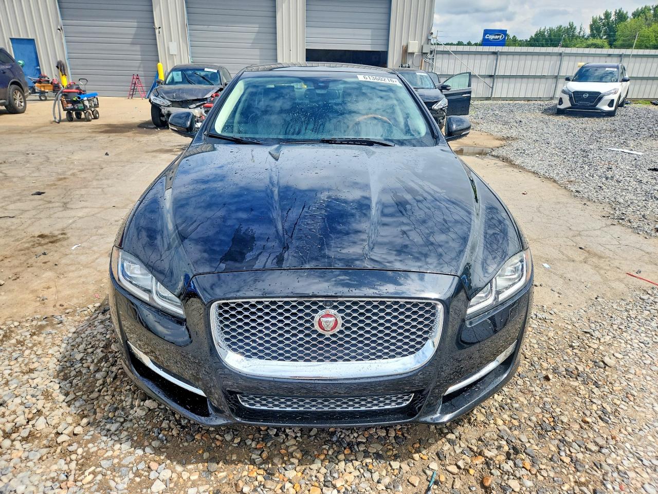 2016 JAGUAR XJ