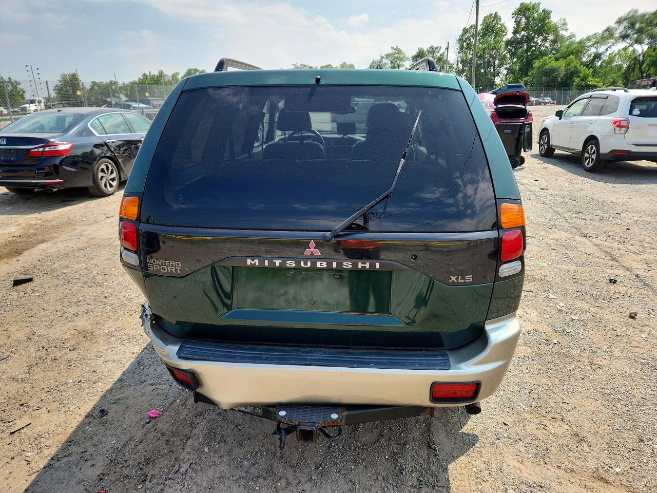 2001 MITSUBISHI MONTERO