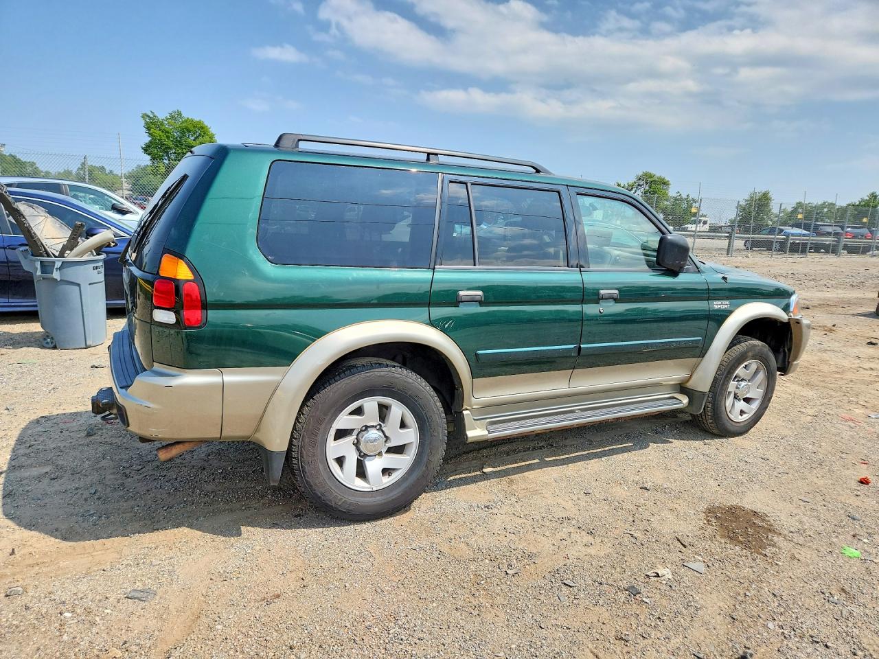 2001 MITSUBISHI MONTERO