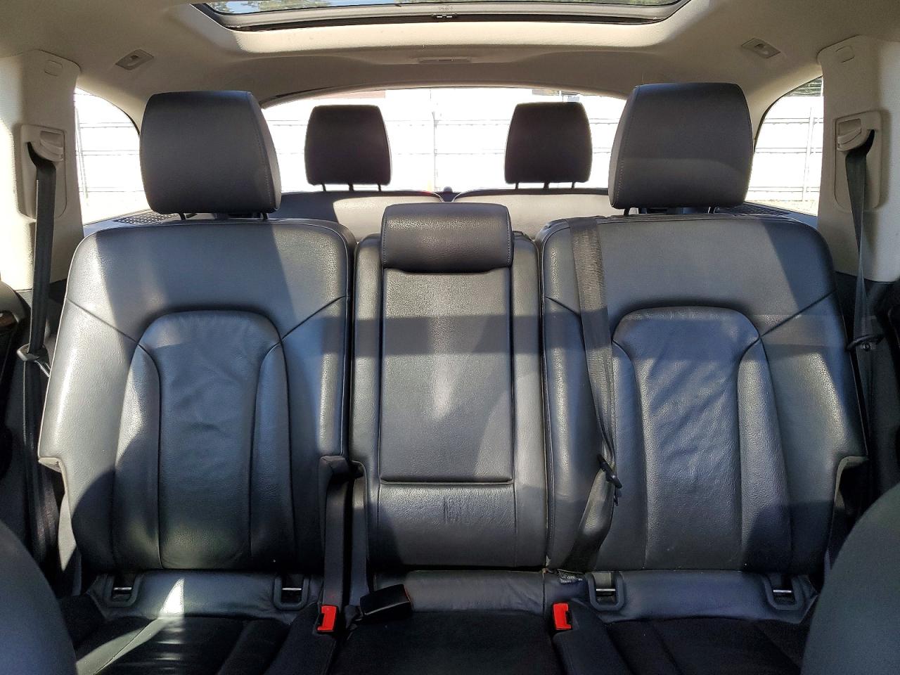2012 AUDI Q7