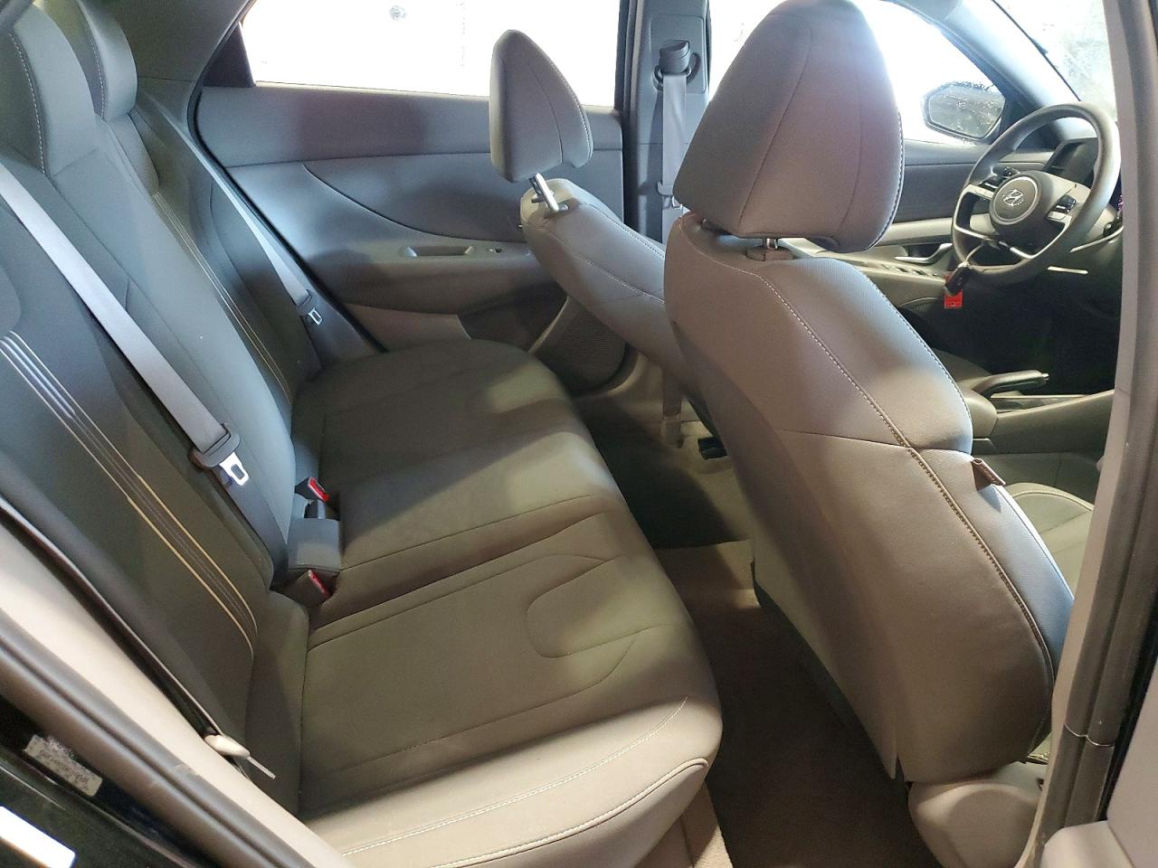 2022 HYUNDAI ELANTRA