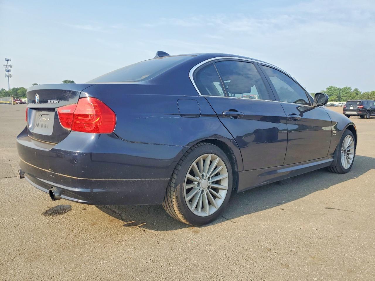 2010 BMW 3 SERIES