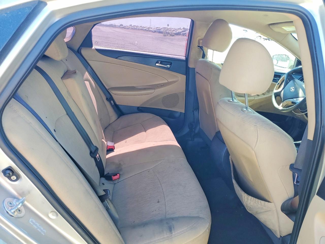 2011 HYUNDAI SONATA