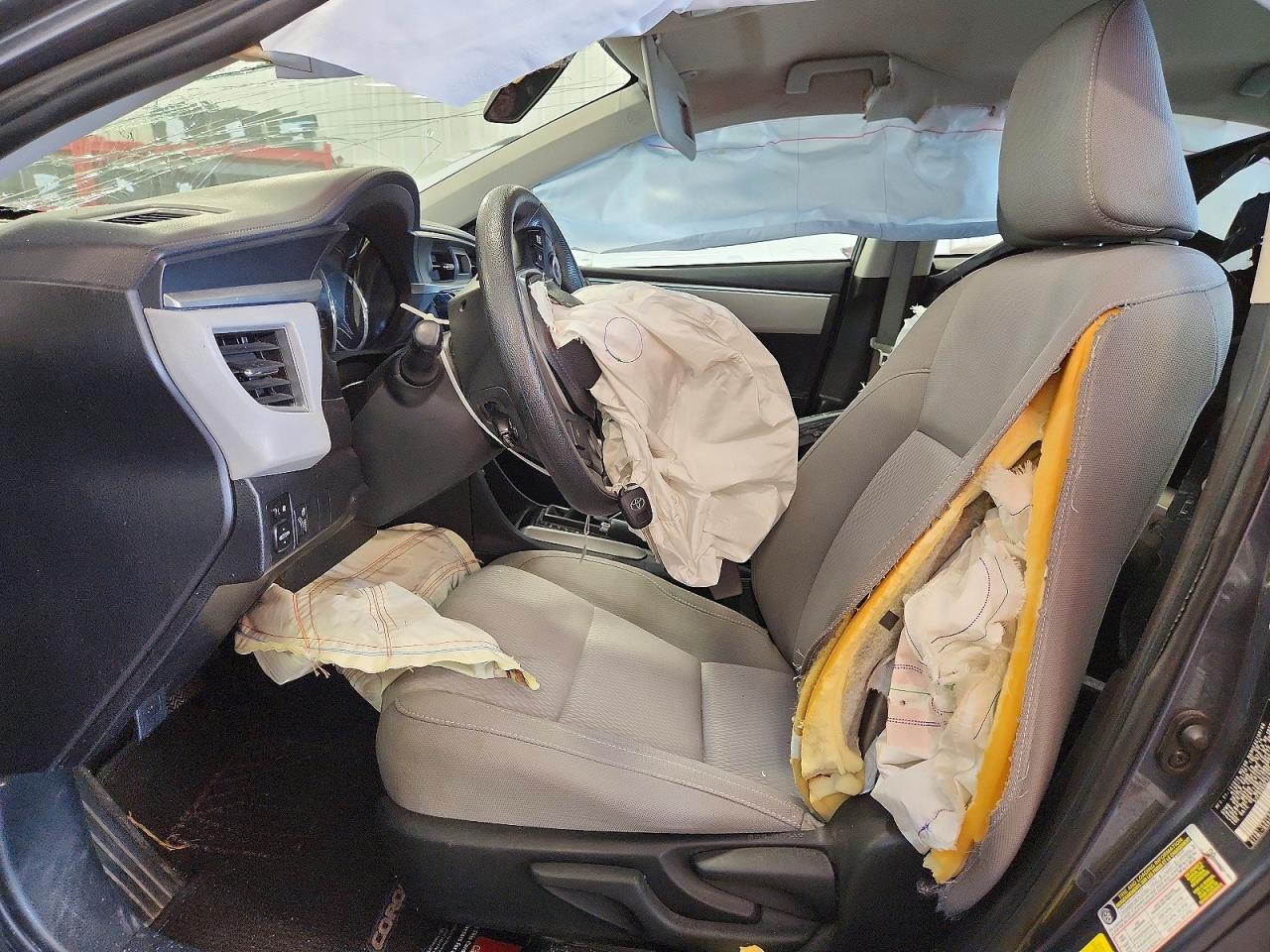 2015 TOYOTA COROLLA