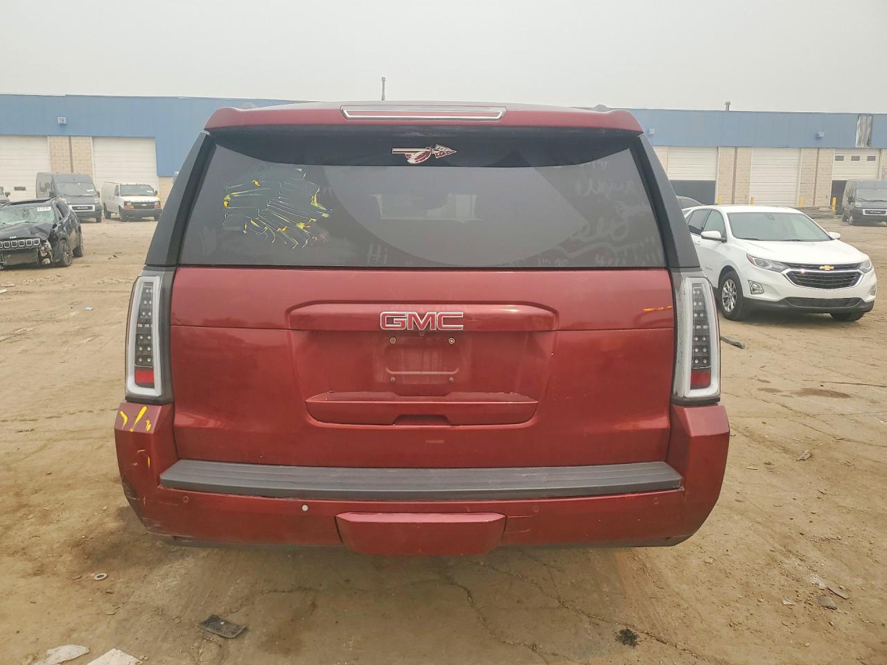 2016 GMC YUKON