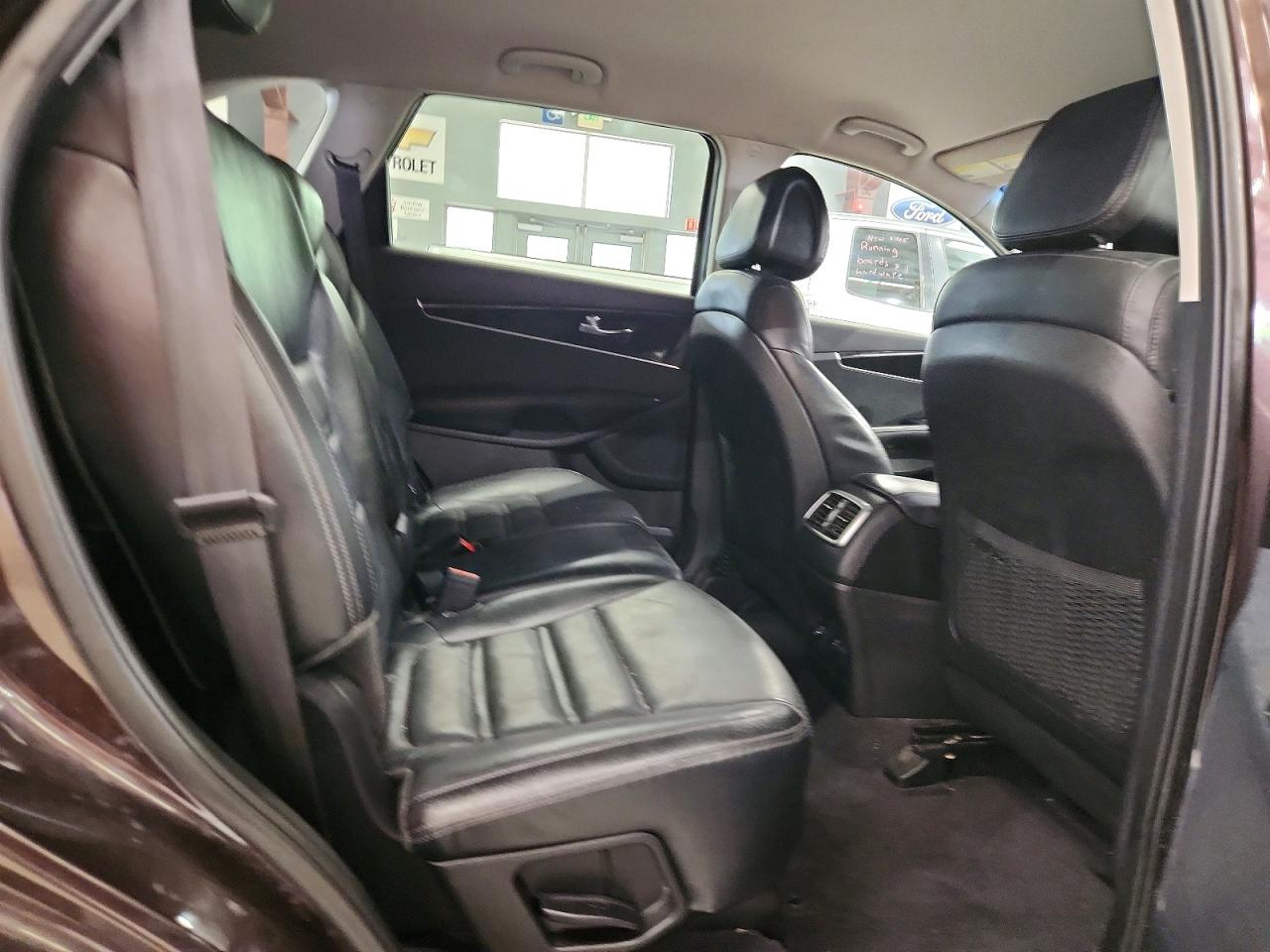 2016 KIA SORENTO