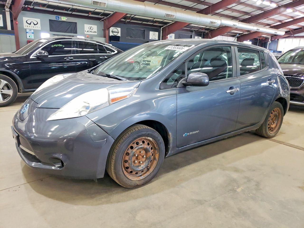 2013 NISSAN LEAF