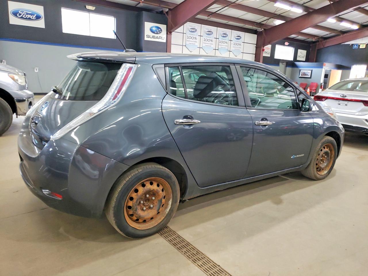 2013 NISSAN LEAF